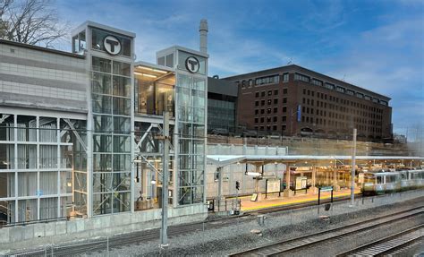 closest amtrak station to tufts university What are the closest stations to Wilmington, MA? The closest stations to Wilmington, MA are: Wilmington Train Station is 137 yards away, 2 min walk